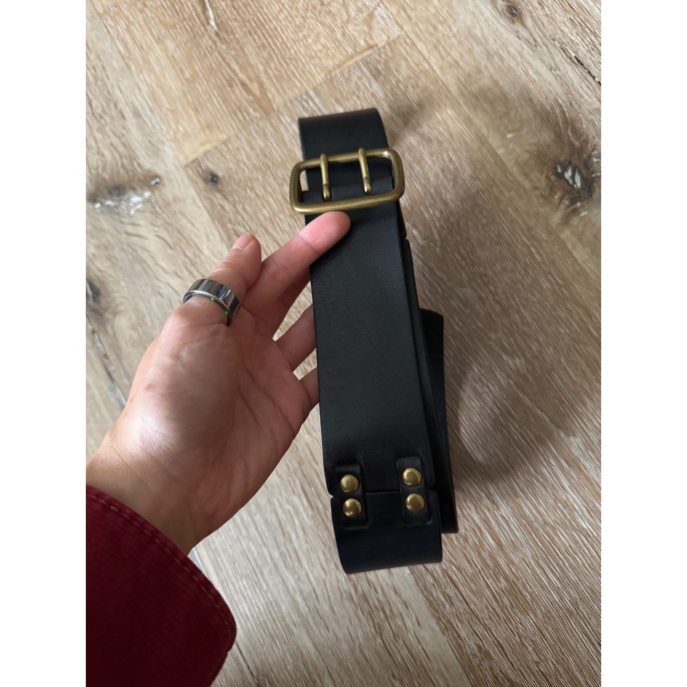 GAP Mens Black Genuine Leather Belt Double Prong Brass Buckle Size 30